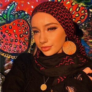 Meet your Posher, Waya